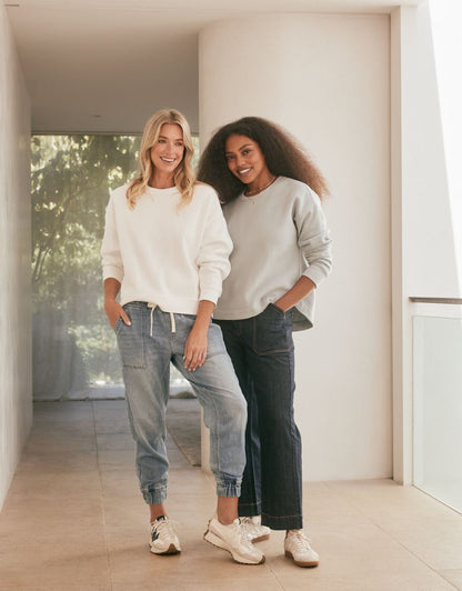 The Monogram Lounger Fleece Crew - White